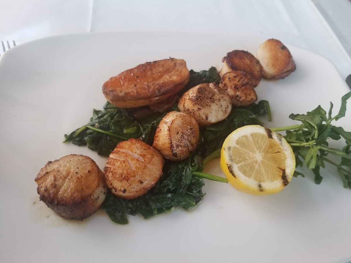 Oceanos Oyster Bar & Sea Grill-8